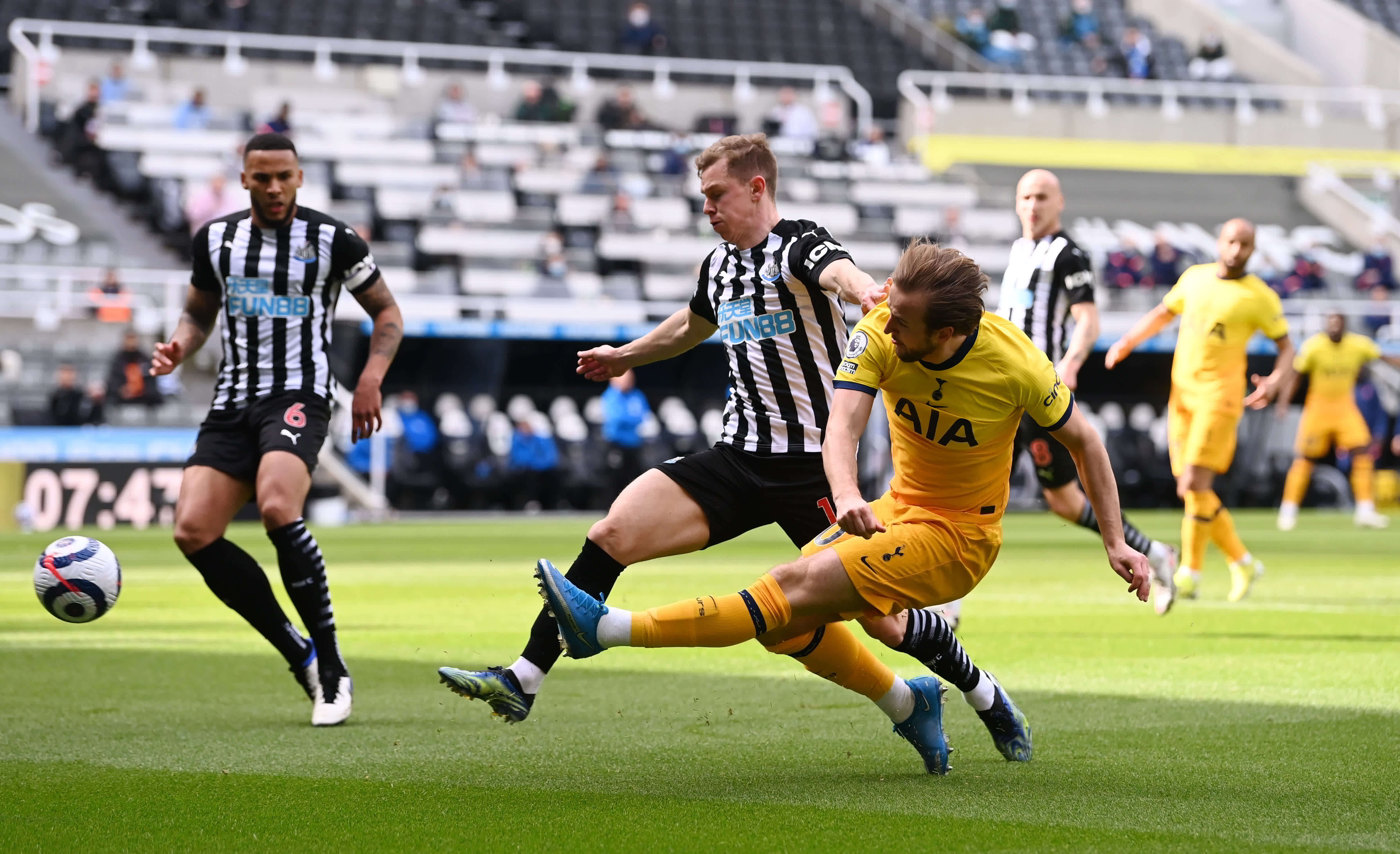 但他們在足 但他們在足