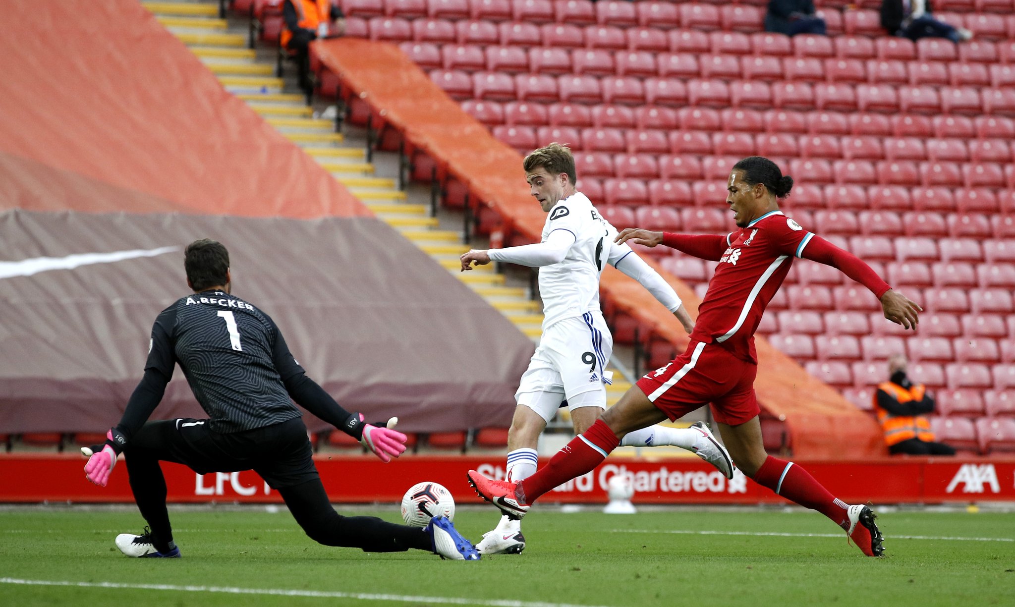 并实时更新 并实时更新