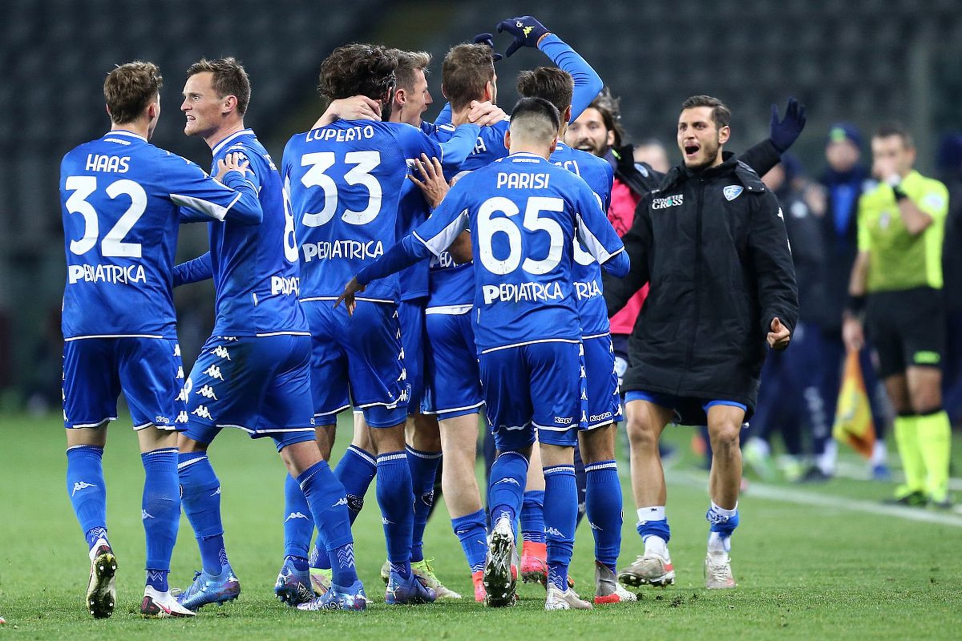 级的贸易壁 级的贸易壁