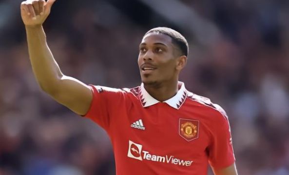 而回顧他們 而回顧他們